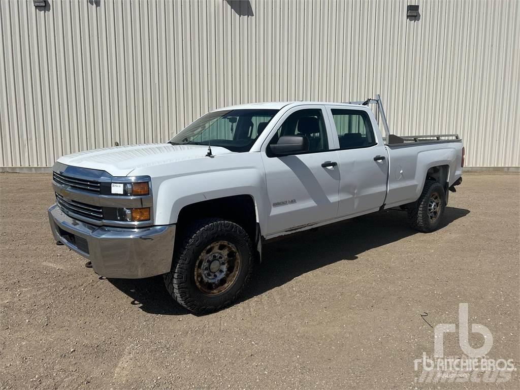 Chevrolet 2500 Vieglais kravas automobilis/izkraušana no sāniem