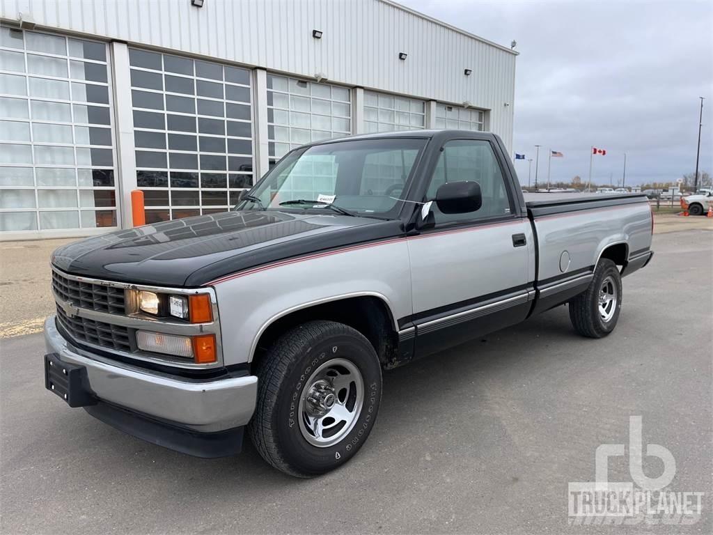 Chevrolet C1500 Vieglais kravas automobilis/izkraušana no sāniem