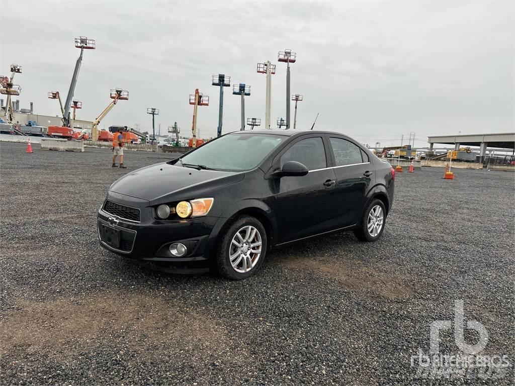 Chevrolet SONIC Automašīnas
