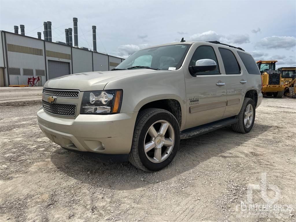 Chevrolet TAHOE Vieglais kravas automobilis/izkraušana no sāniem