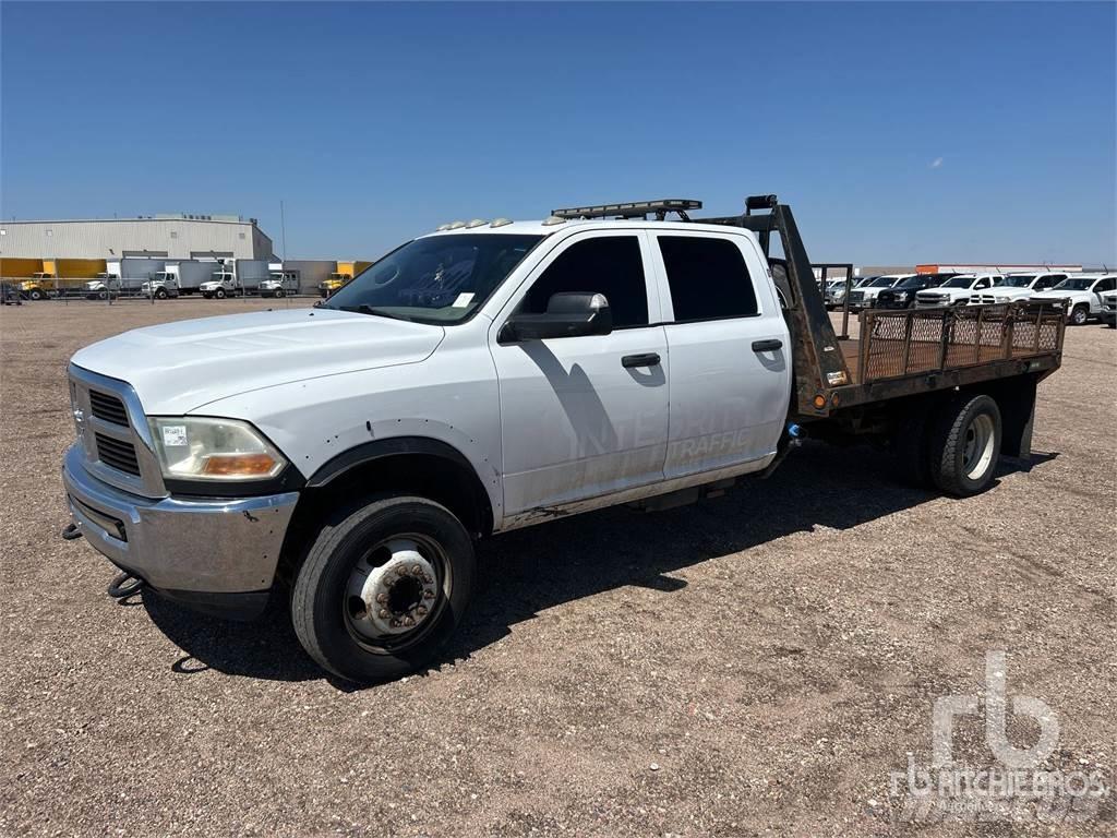 Dodge 4500 Platformas/izkraušana no sāniem