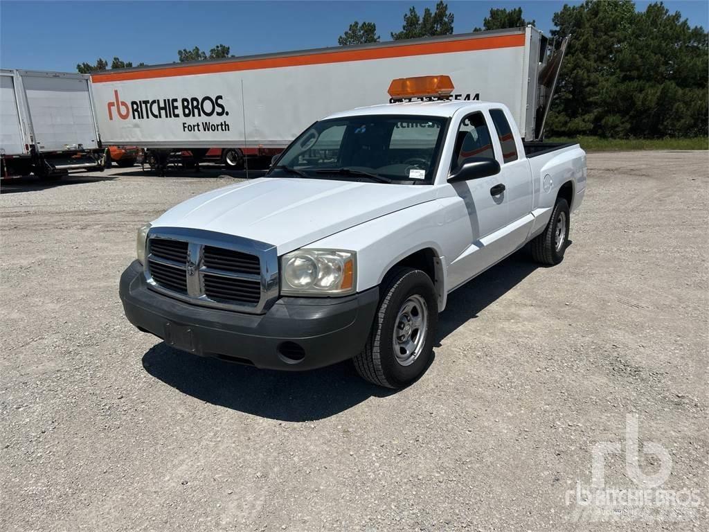 Dodge DAKOTA Vieglais kravas automobilis/izkraušana no sāniem