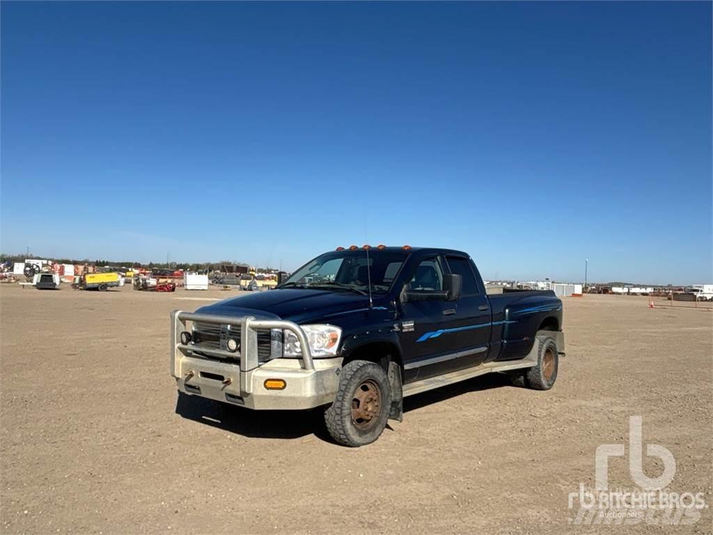 Dodge RAM 3500 Vieglais kravas automobilis/izkraušana no sāniem