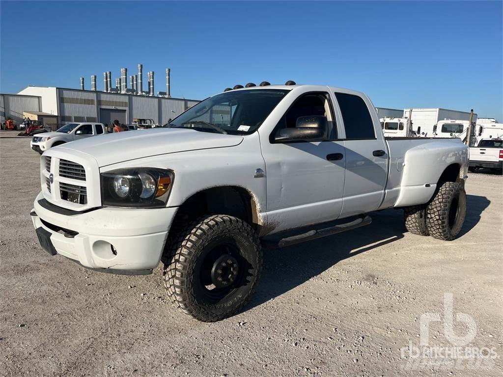 Dodge RAM 3500 Vieglais kravas automobilis/izkraušana no sāniem