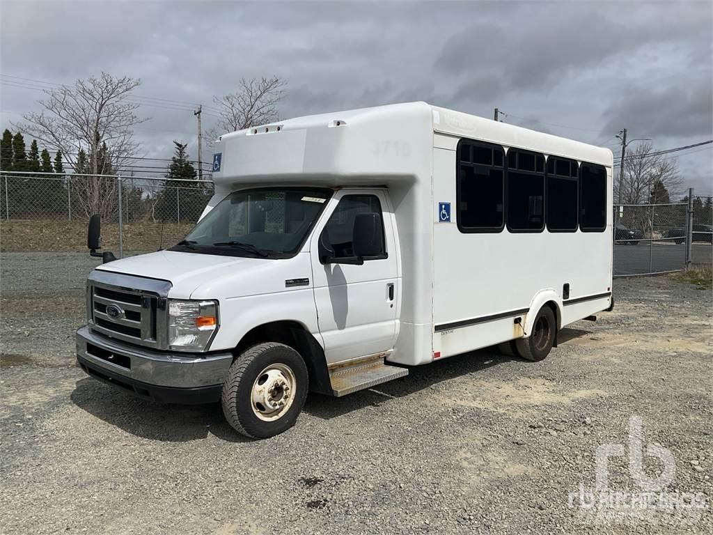 Ford E-350 Starppilsētu autobusi