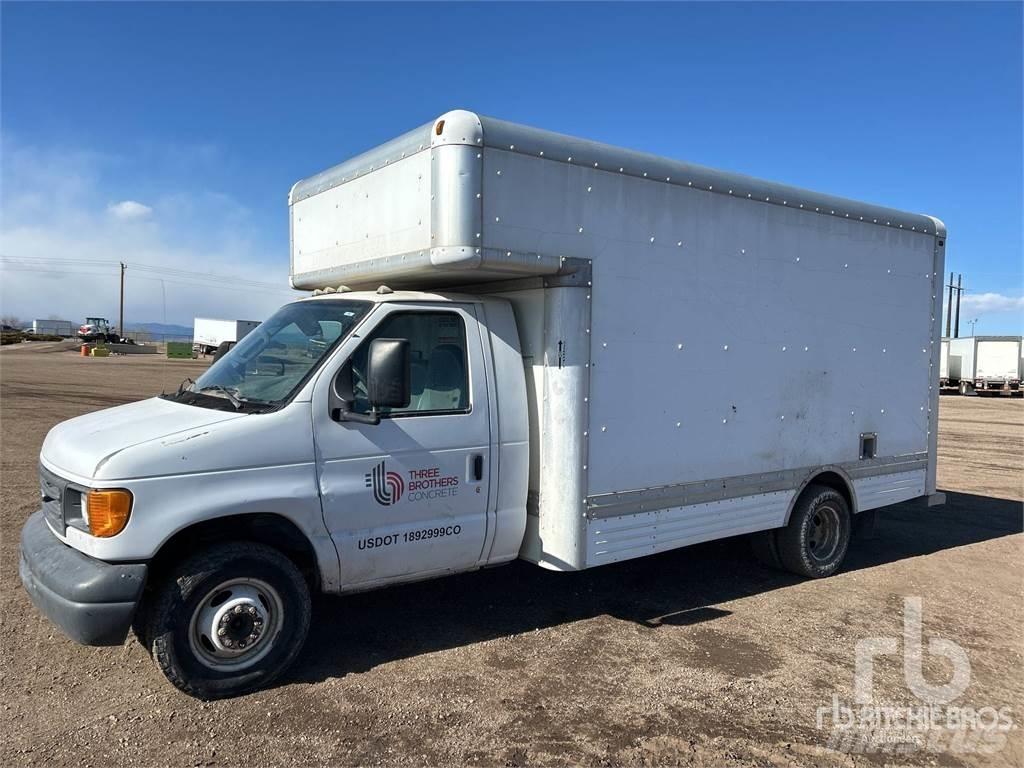 Ford E450 Preču pārvadāšanas furgoni