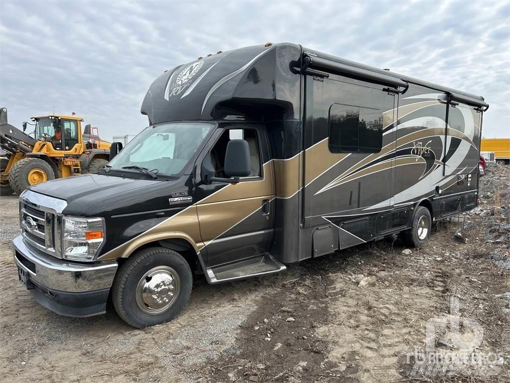 Ford E450 Kemperi un dzīvojamās piekabes
