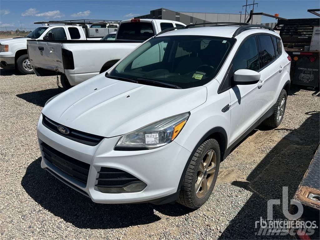Ford ESCAPE Vieglais kravas automobilis/izkraušana no sāniem