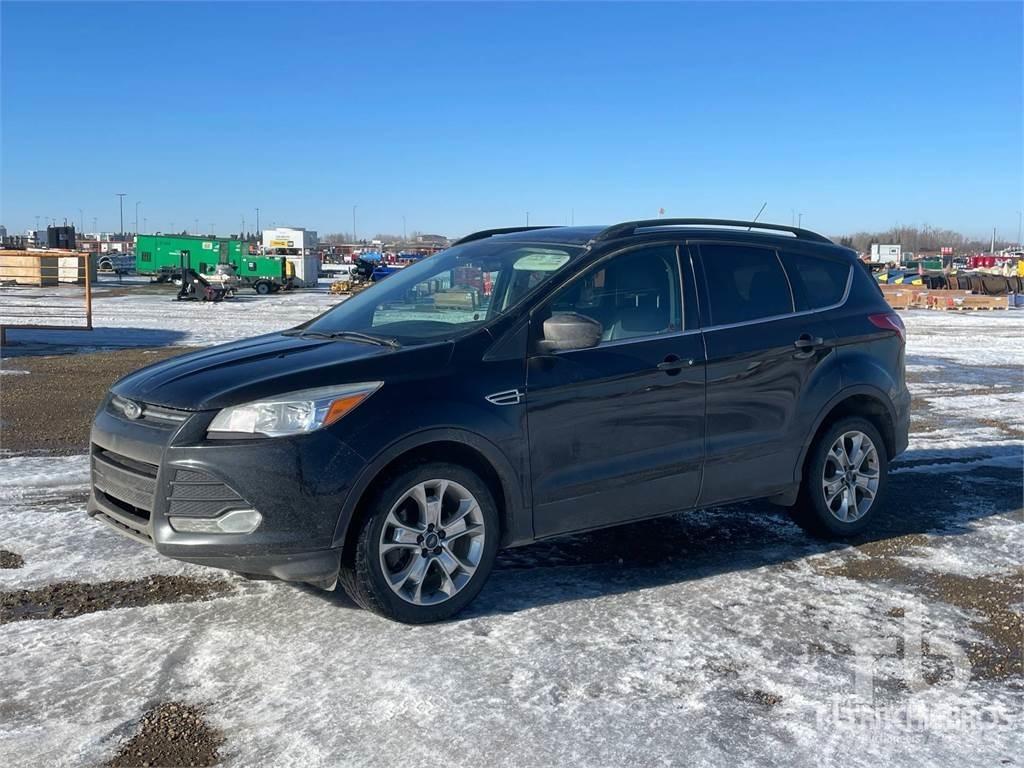 Ford ESCAPE Vieglais kravas automobilis/izkraušana no sāniem