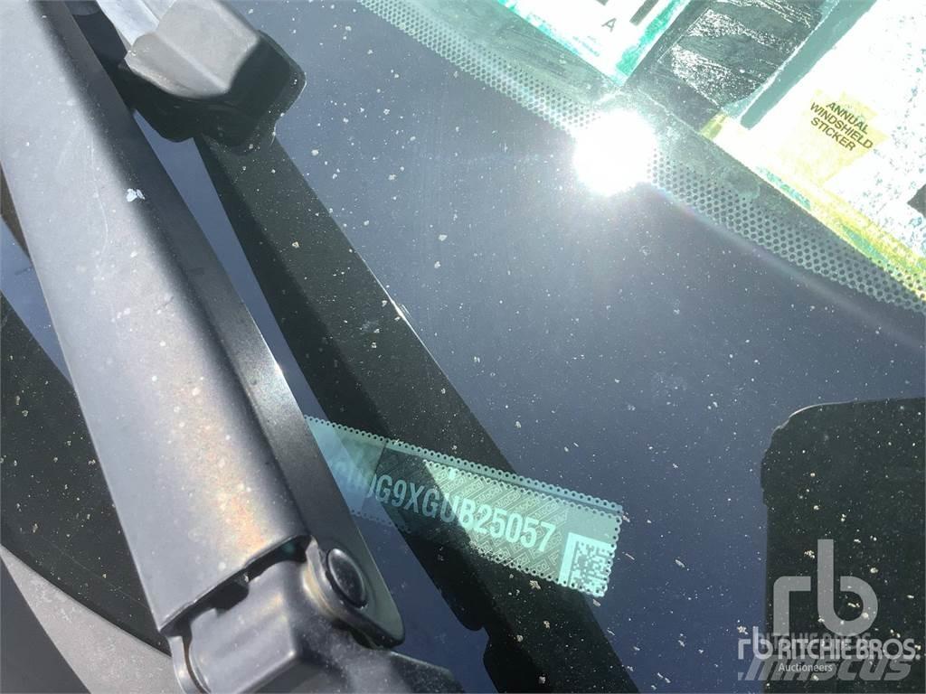 Ford ESCAPE Vieglais kravas automobilis/izkraušana no sāniem