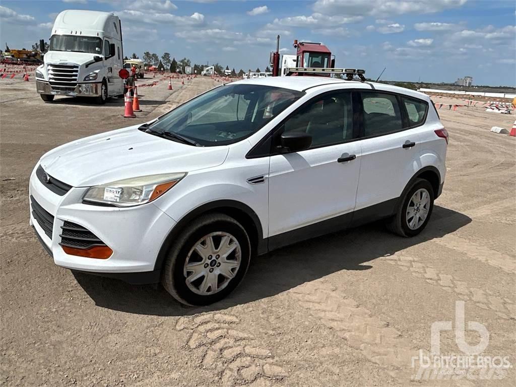 Ford ESCAPE Vieglais kravas automobilis/izkraušana no sāniem
