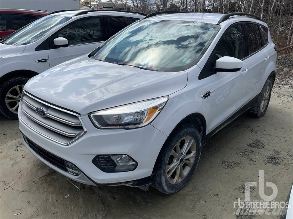 Ford ESCAPE Vieglais kravas automobilis/izkraušana no sāniem