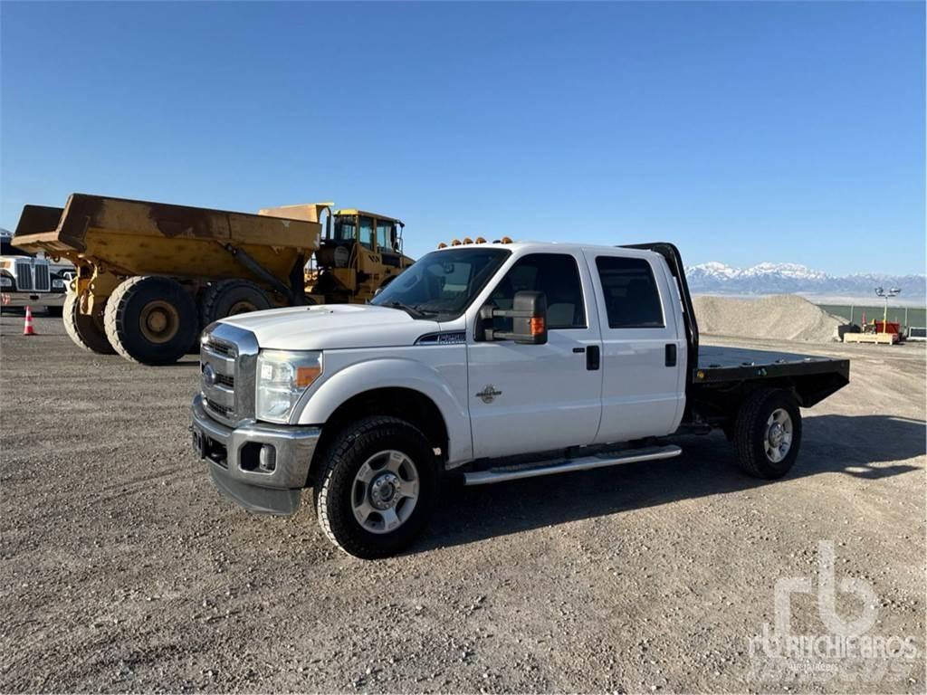 Ford F-250 Platformas/izkraušana no sāniem