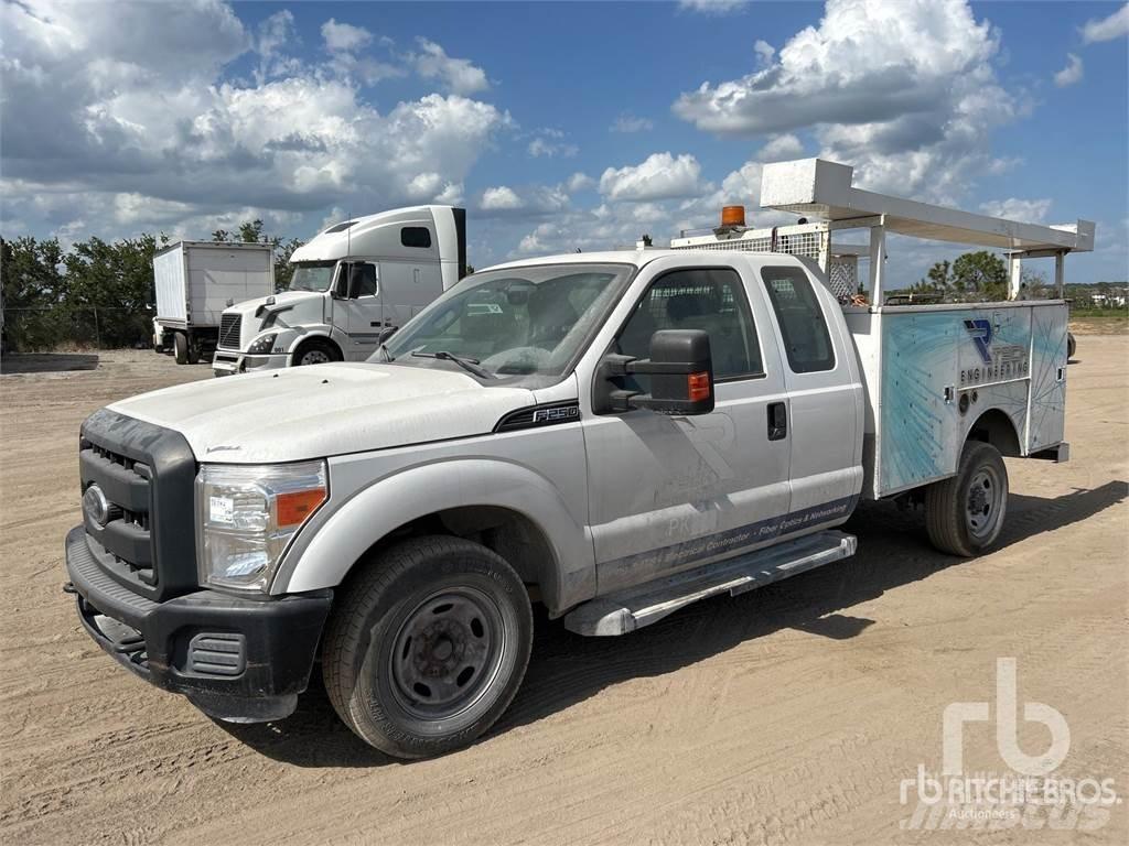 Ford F-250 Pilsētas atkritumvedēji