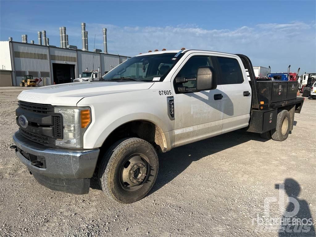 Ford F-350 Pilsētas atkritumvedēji