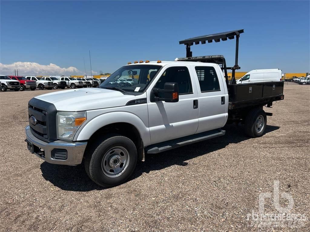 Ford F-350 Platformas/izkraušana no sāniem
