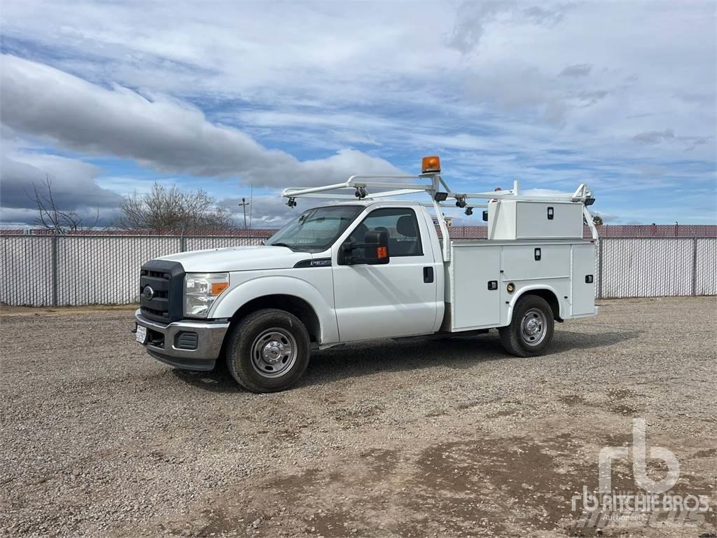 Ford F-350 Pilsētas atkritumvedēji