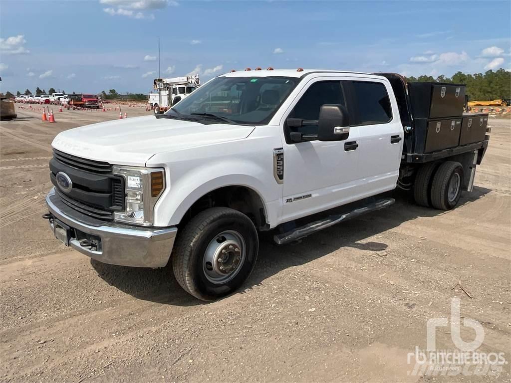 Ford F-350 Platformas/izkraušana no sāniem