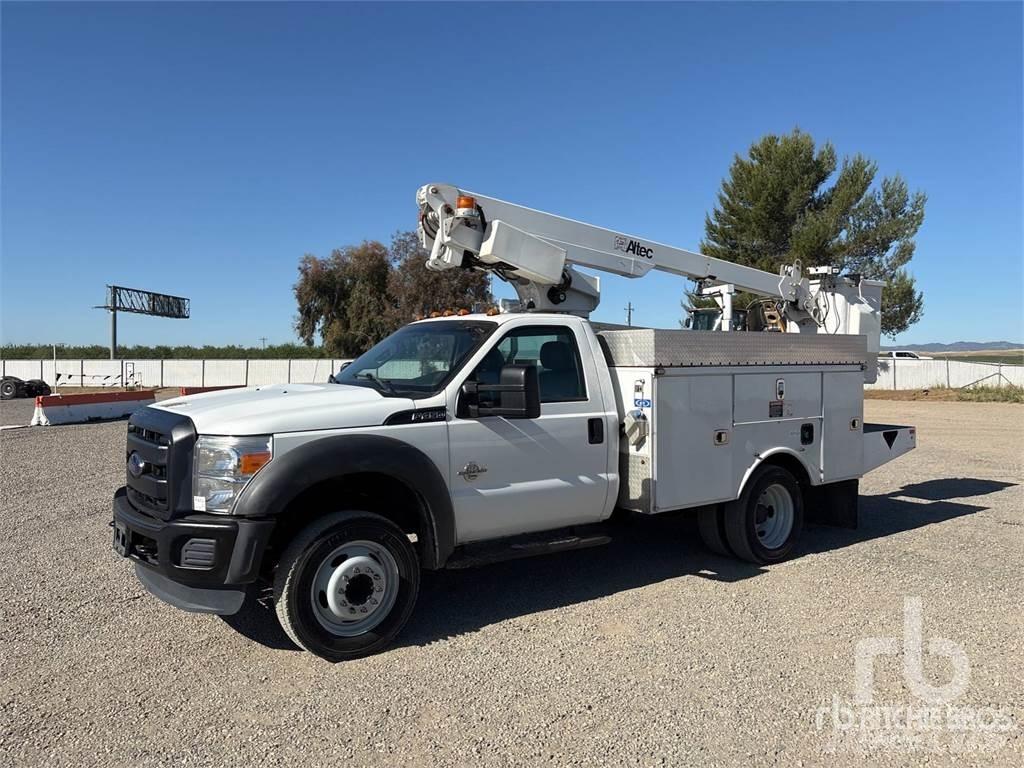 Ford F-450 Pacēlājplatformas - piekabes