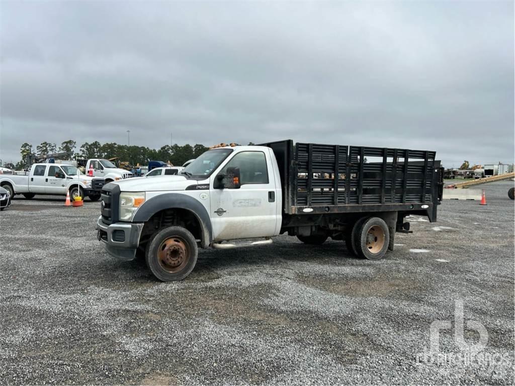 Ford F-550 Platformas/izkraušana no sāniem