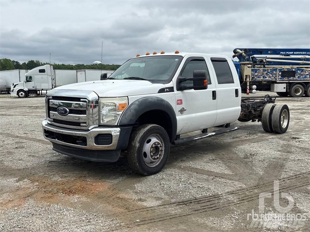 Ford F-550 Šasija ar kabīni