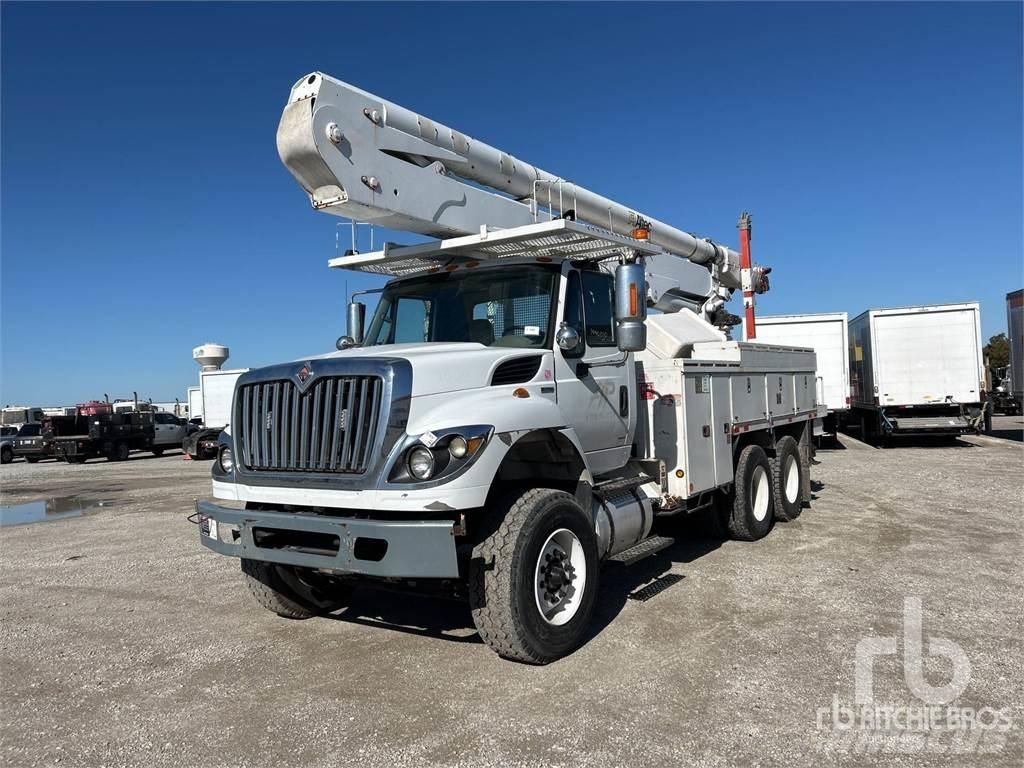 Ford F-600 Smagās mašīnas ar celtni