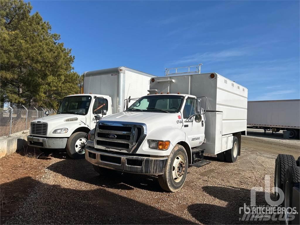Ford F-650 Koka skaidu vedēji