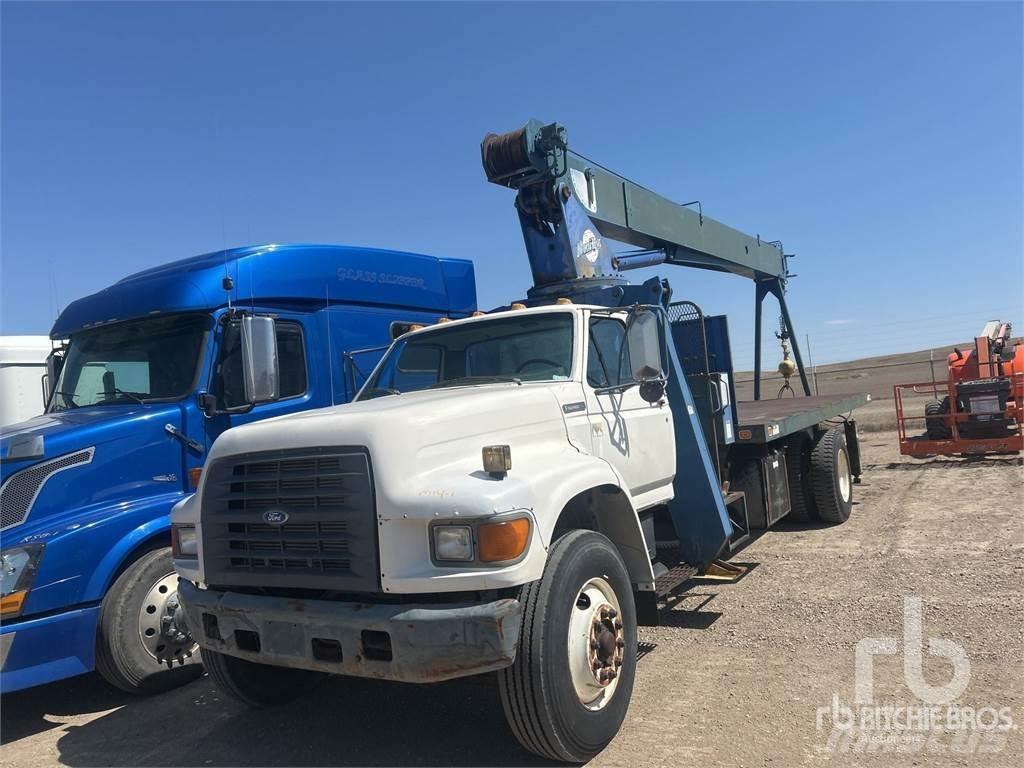 Ford F800 Smagās mašīnas ar celtni
