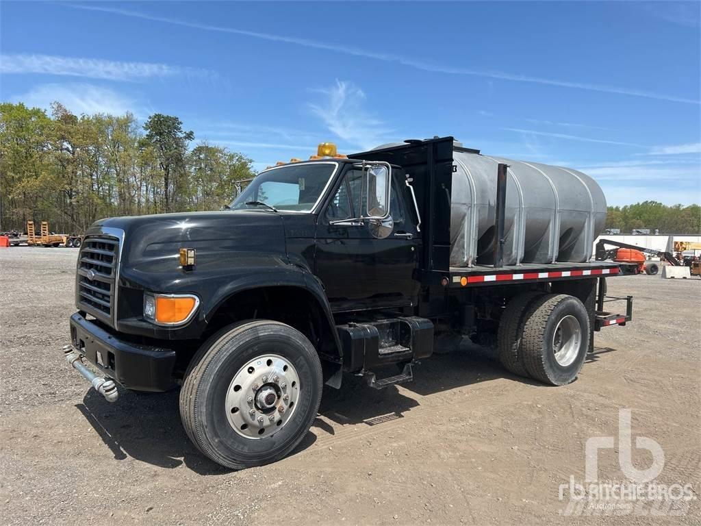 Ford F800 Ūdens mašīnas