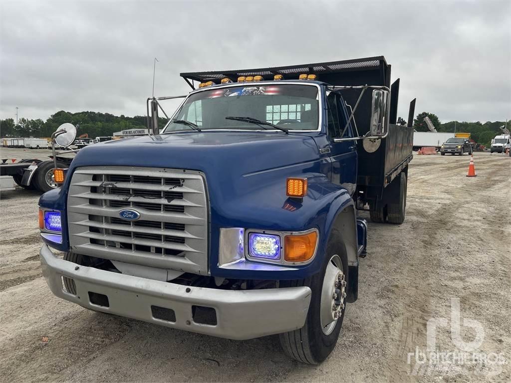 Ford F800 Platformas/izkraušana no sāniem