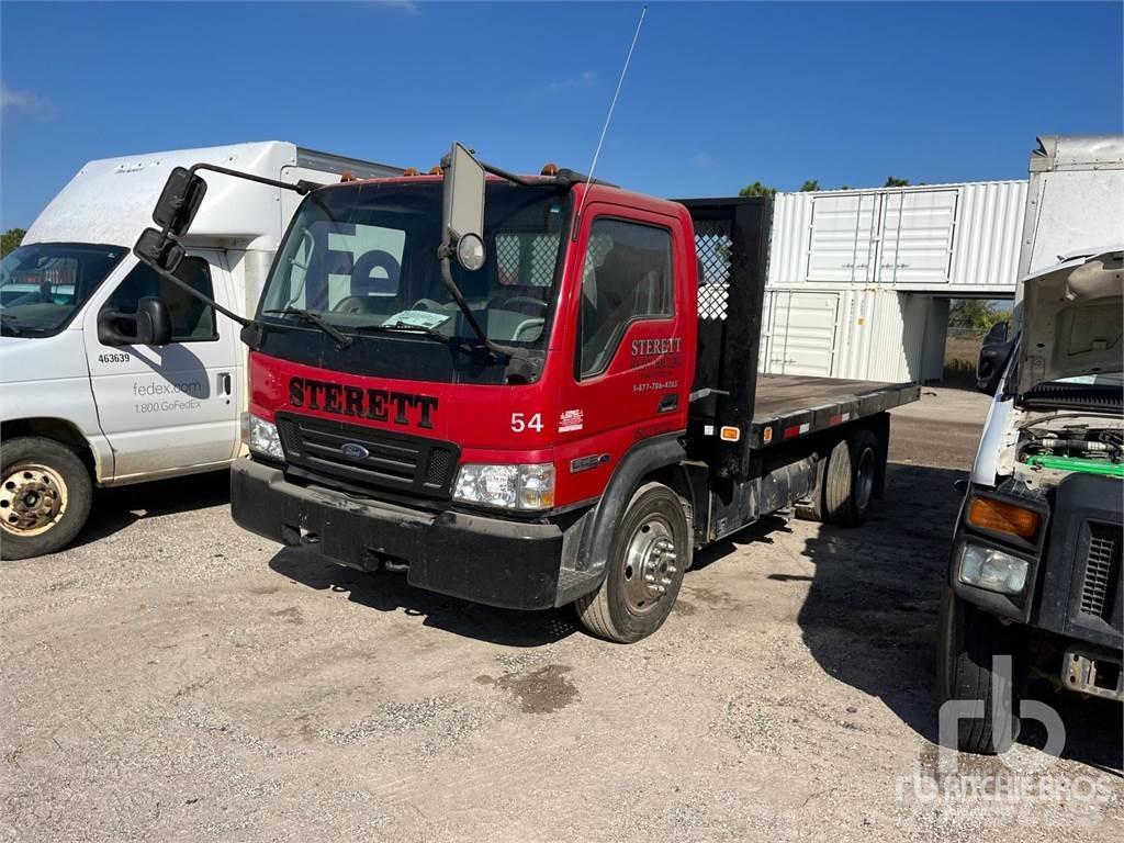 Ford LCF550 Platformas/izkraušana no sāniem