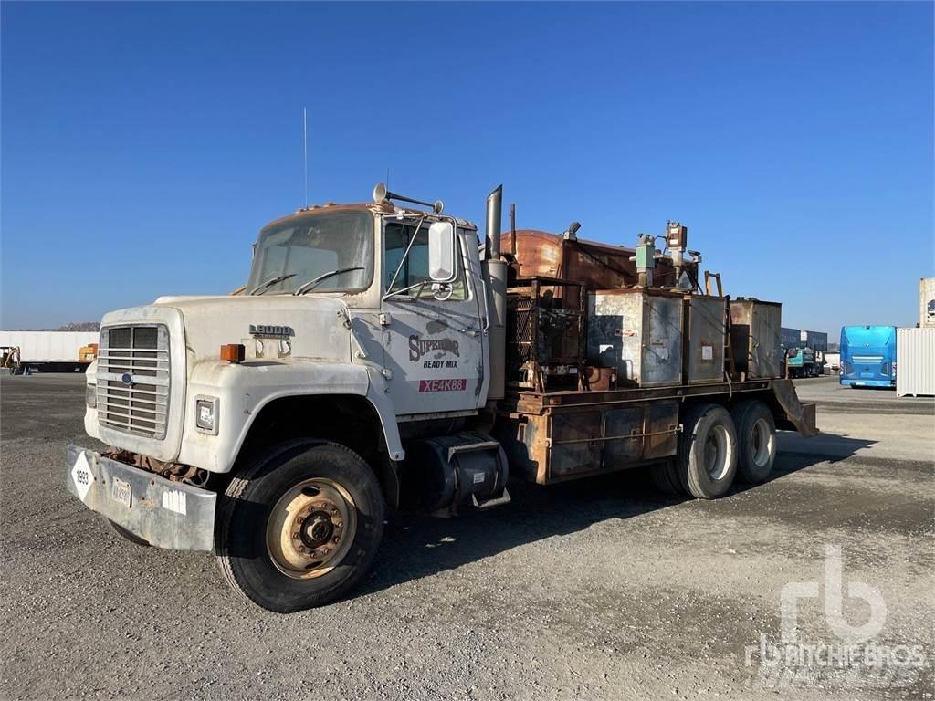 Ford LNT8000 Autocisterna