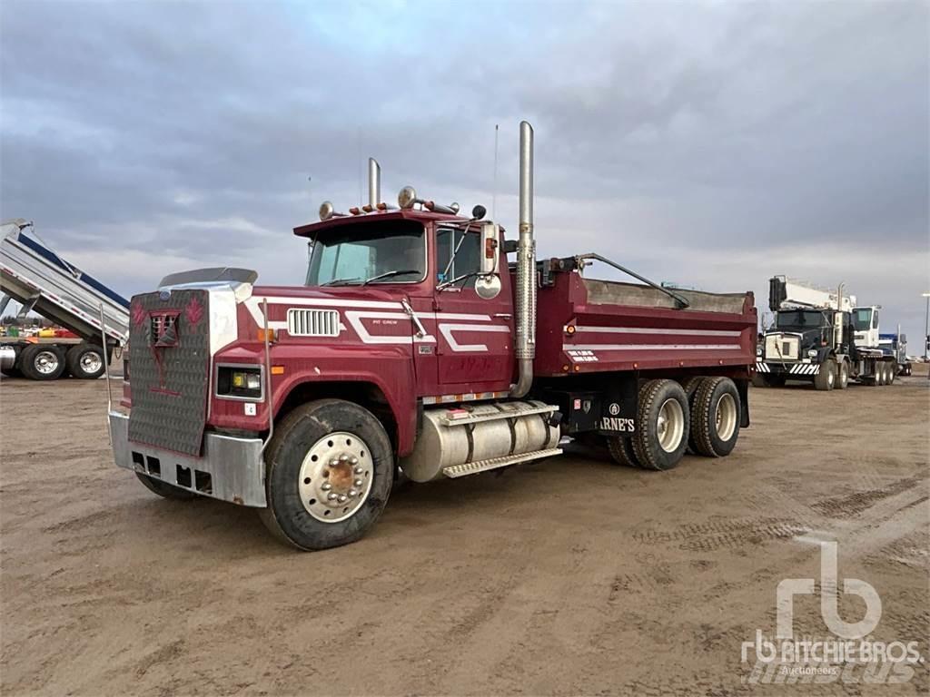 Ford LTL9000 Pašizgāzējs