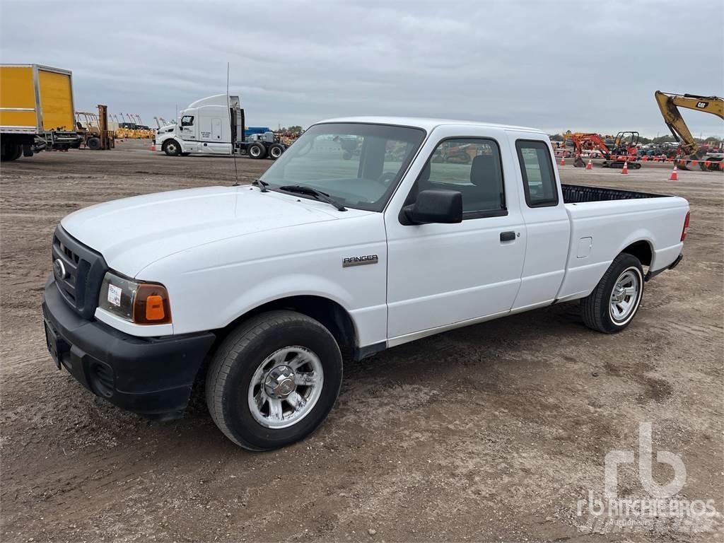 Ford RANGER Vieglais kravas automobilis/izkraušana no sāniem