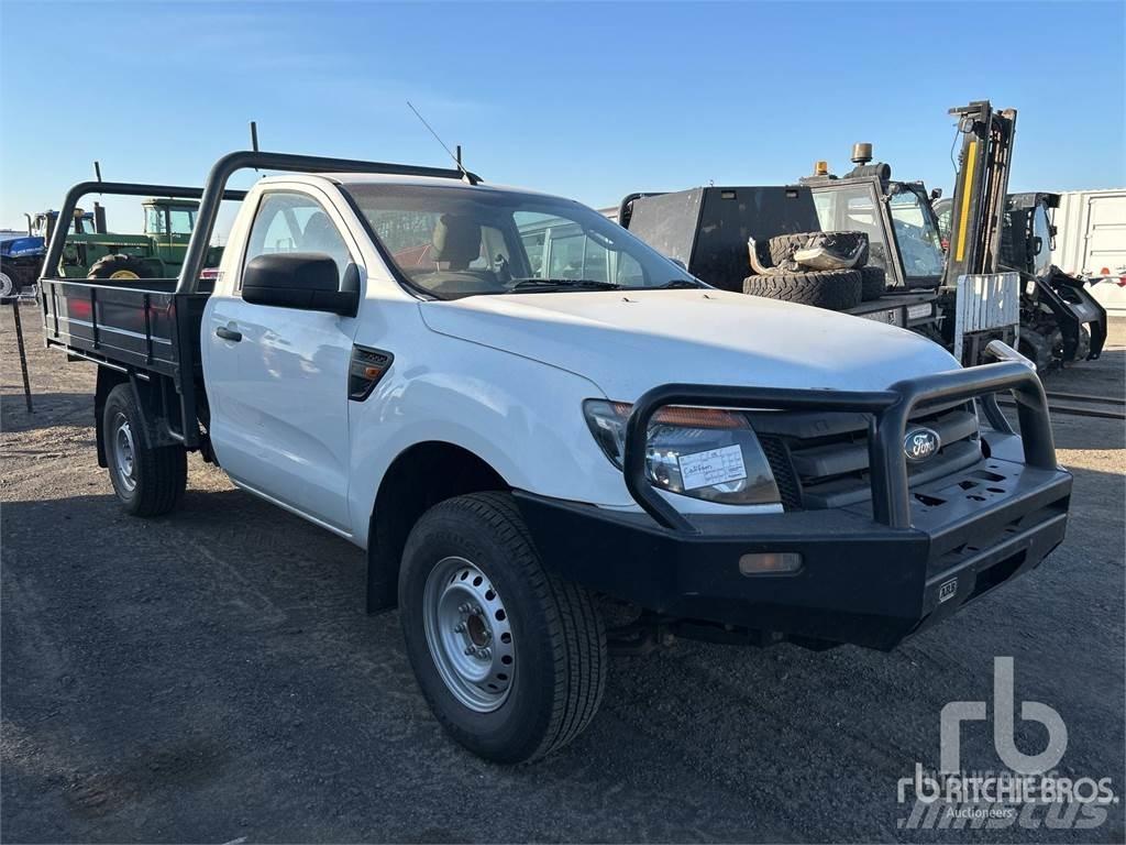 Ford RANGER Vieglais kravas automobilis/izkraušana no sāniem
