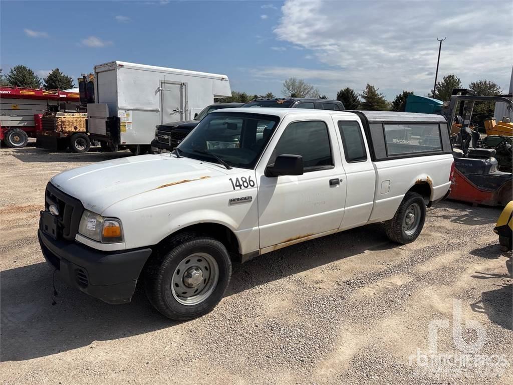 Ford RANGER Vieglais kravas automobilis/izkraušana no sāniem