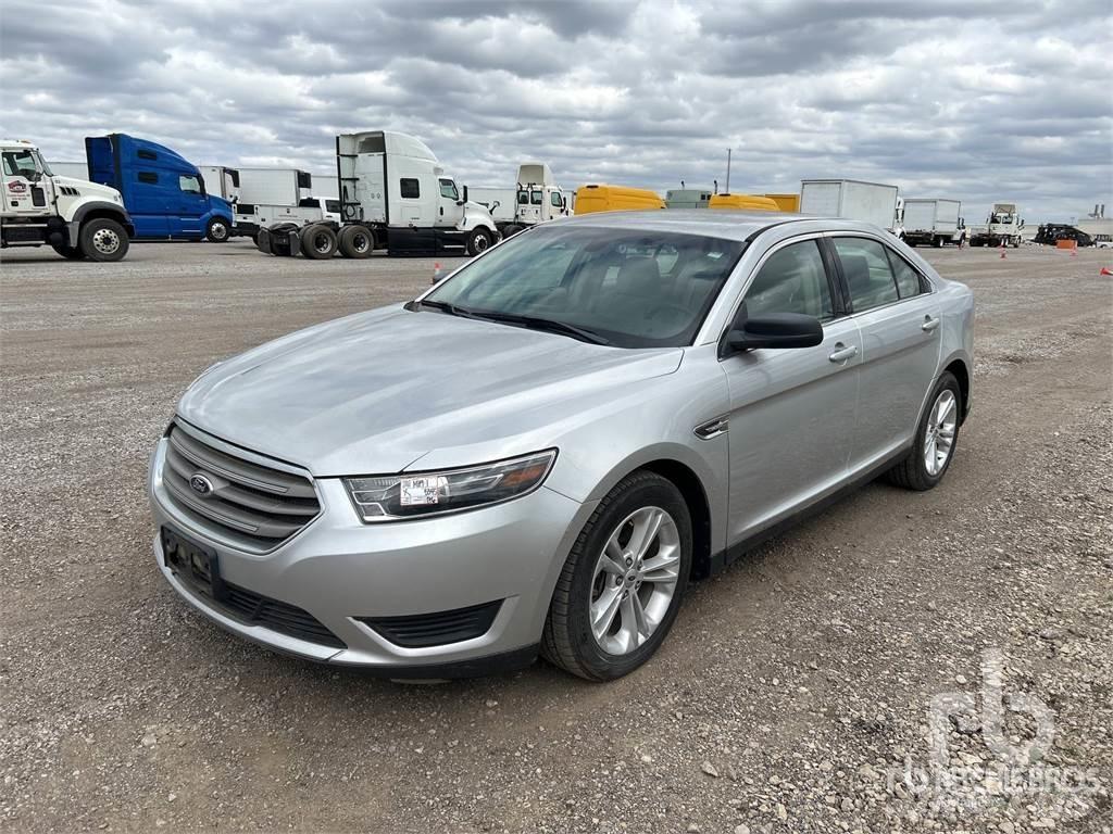Ford TAURUS Automašīnas