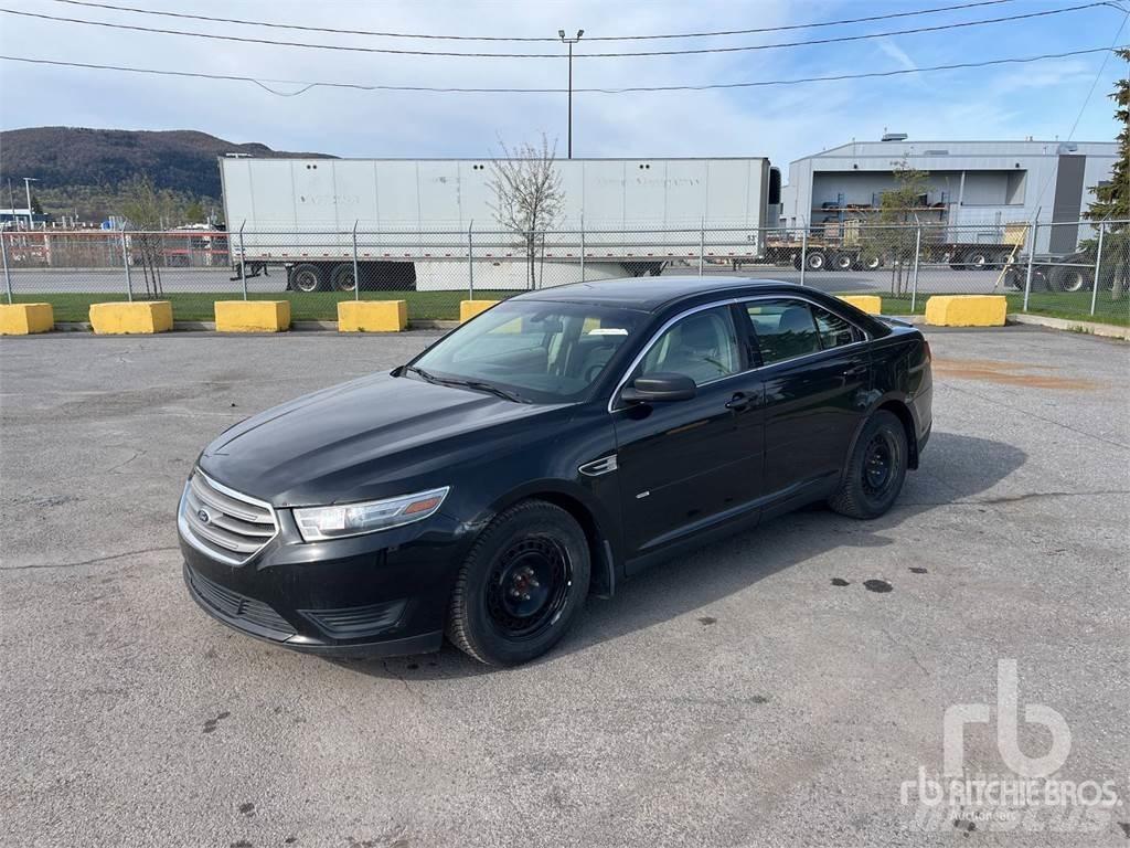 Ford TAURUS Automašīnas