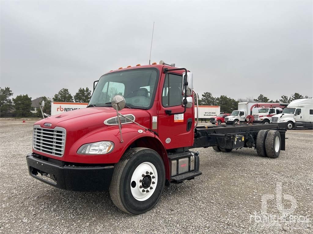 Freightliner M2 Preču pārvadāšanas furgoni