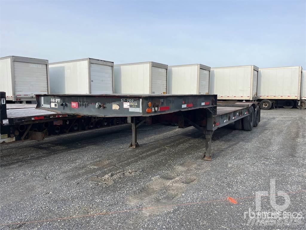 Fruehauf 825FLR Zemie treileri