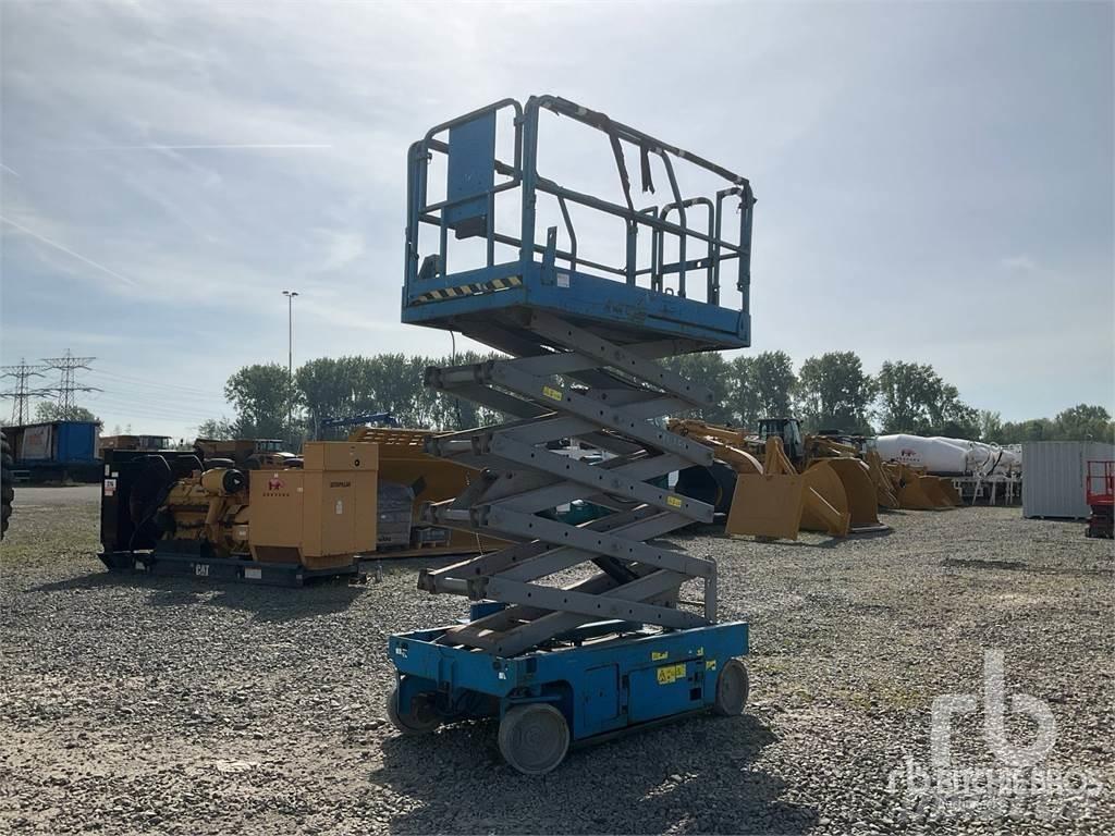 Genie GS3246 Šķerveida pacēlāji
