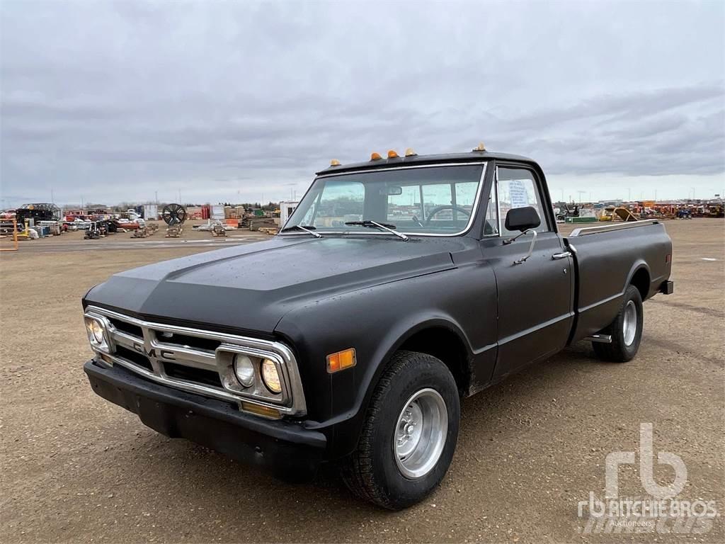 GMC 1500 Vieglais kravas automobilis/izkraušana no sāniem