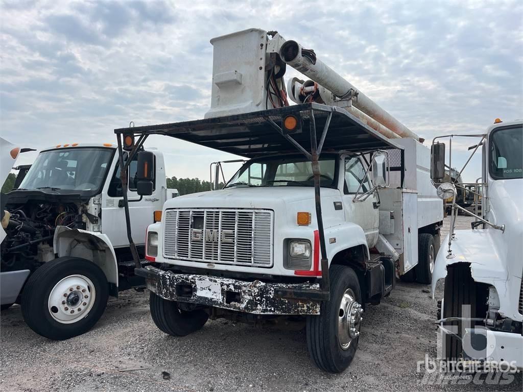 GMC C7500 Pacēlājplatformas - piekabes