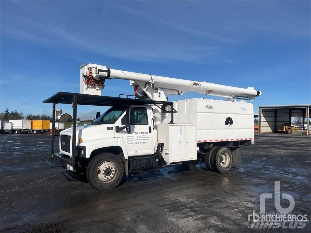 GMC C7500 Pacēlājplatformas - piekabes