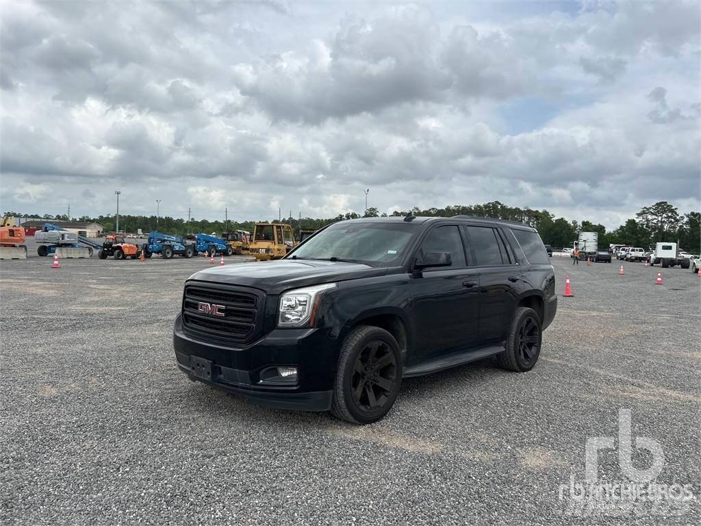 GMC YUKON Vieglais kravas automobilis/izkraušana no sāniem