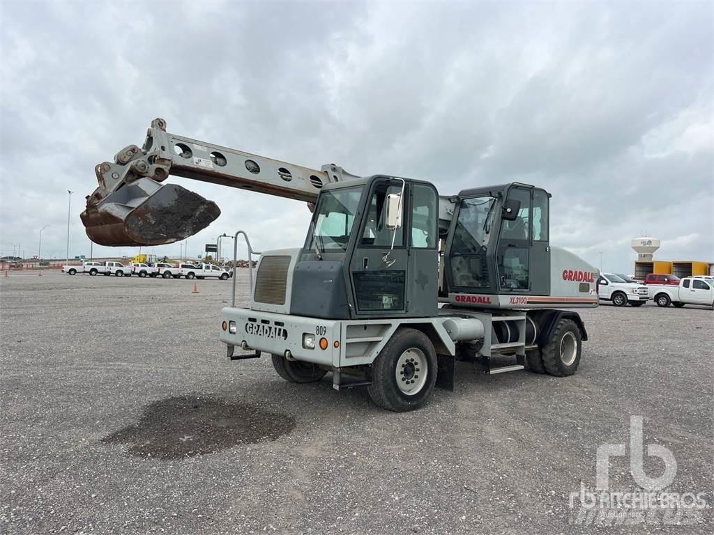Gradall XL3100 Ekskavatori uz riteņiem