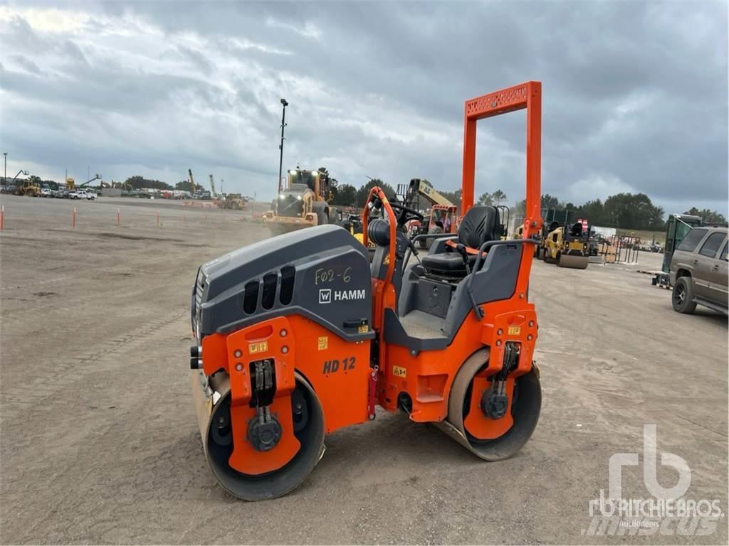 Hamm HD12VV Divvalču grunts veltņi