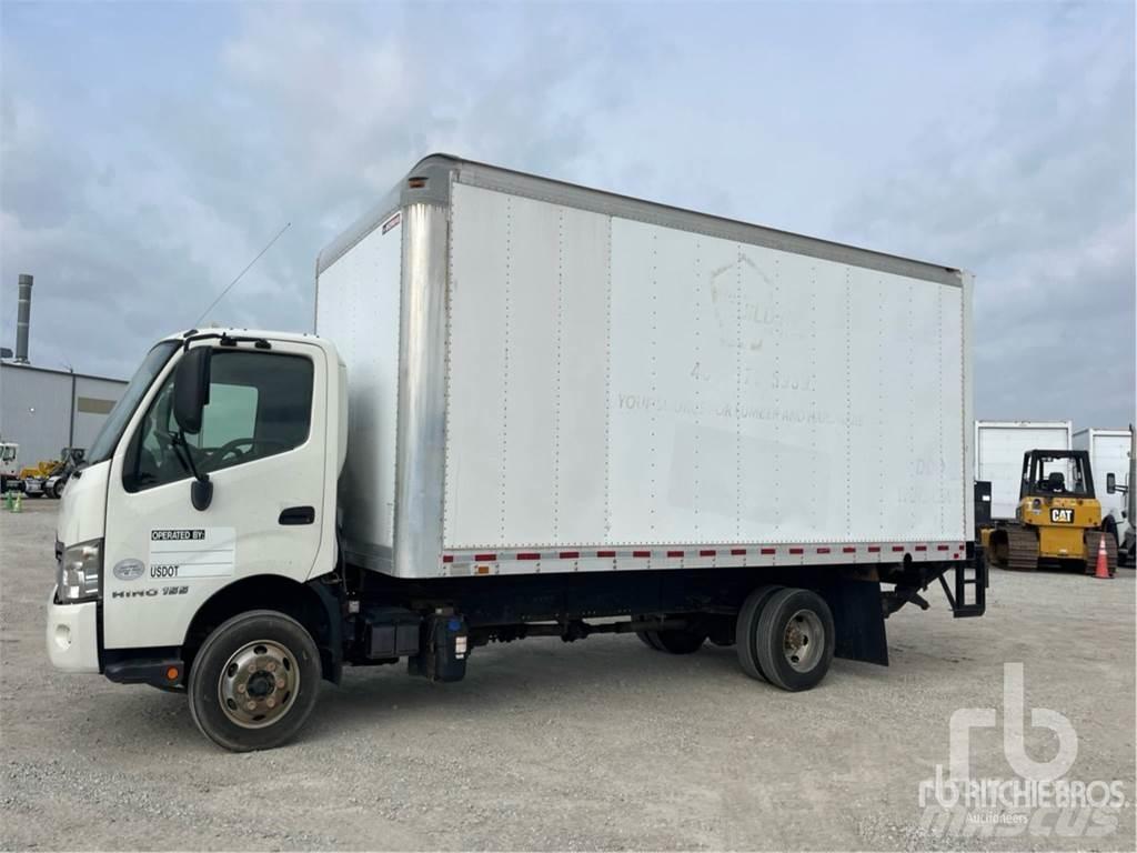 Hino 155 Preču pārvadāšanas furgoni