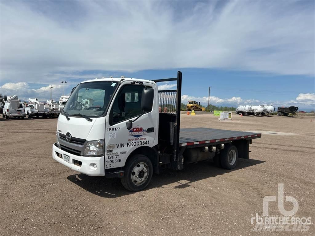 Hino 4x2 Platformas/izkraušana no sāniem