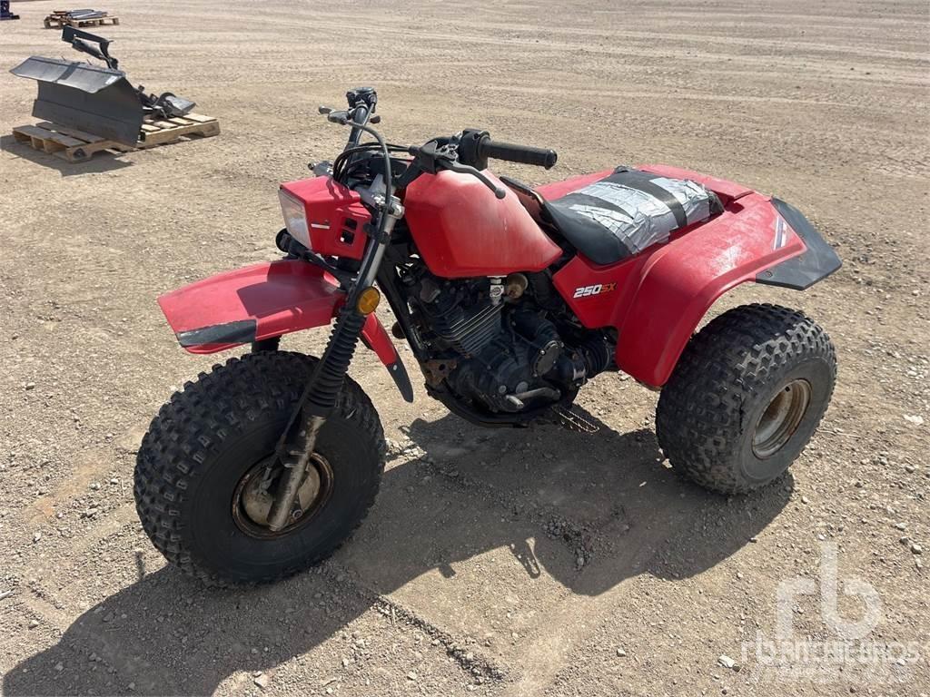 Honda 250SX Visurgājēji